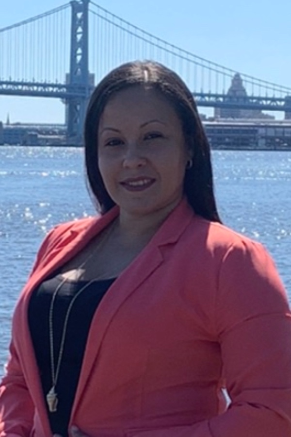 Cruise Brothers Travel Agent Glendaliz Rivera